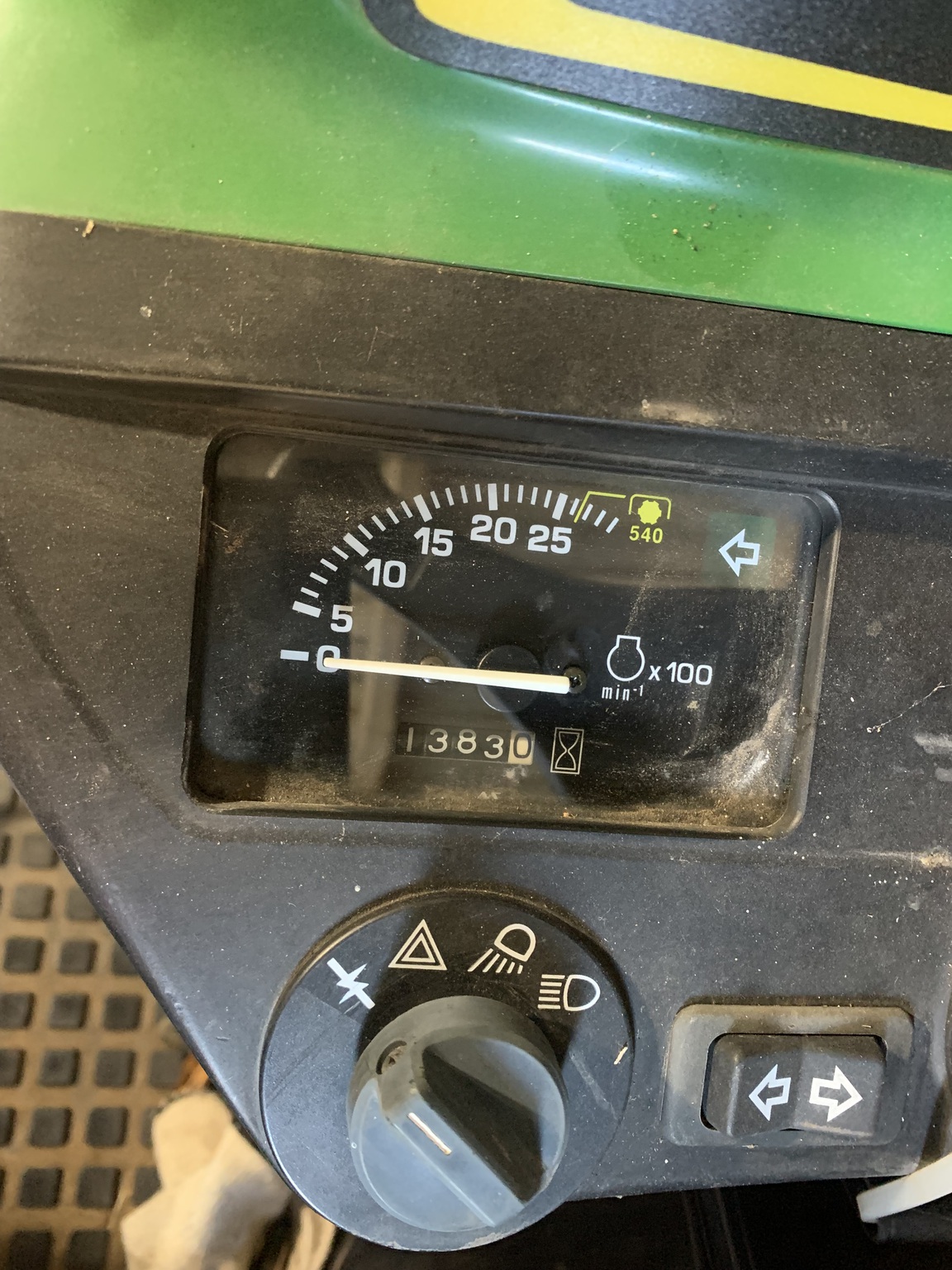 2003 John Deere 4110 Image 4