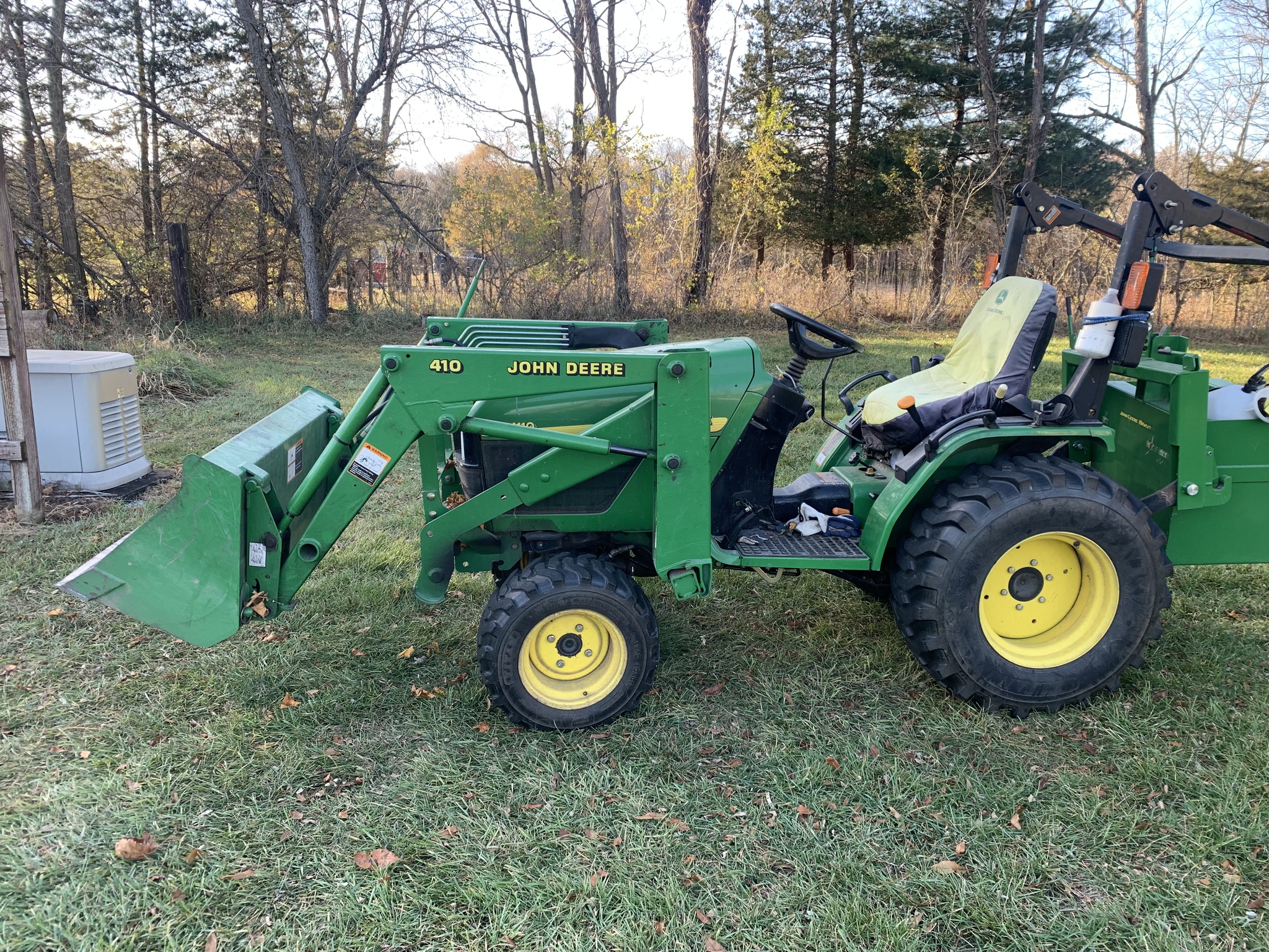 2003 John Deere 4110 Image 3