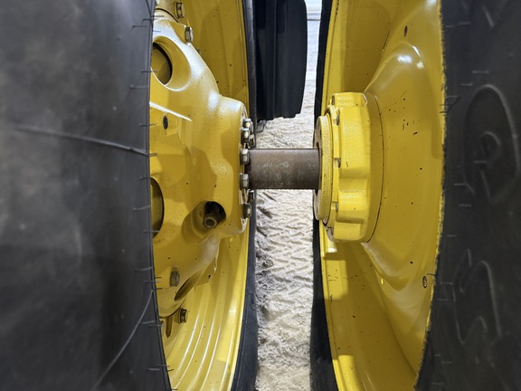 2012 John Deere 8235R - Photo14