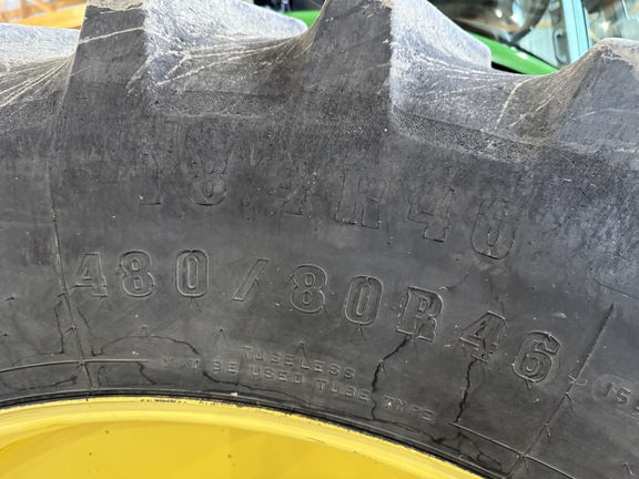 2012 John Deere 8235R - Photo16