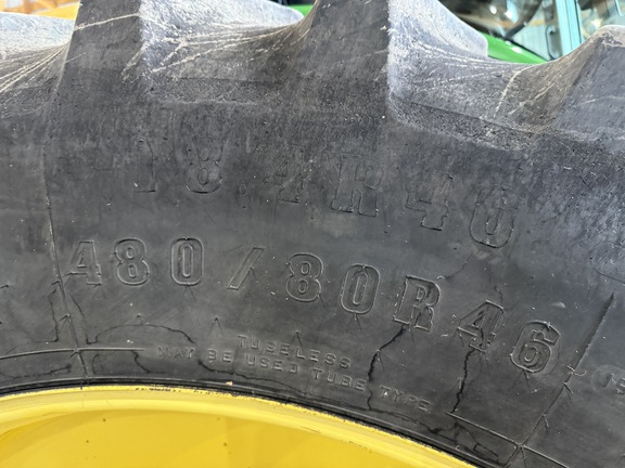 2012 John Deere 8235R - Photo13