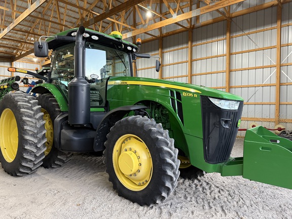 2012 John Deere 8235R - Photo3