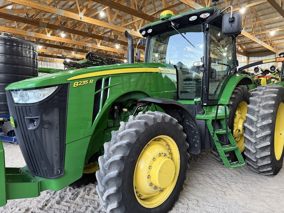 2012 John Deere 8235R - Photo5