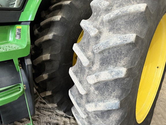 2012 John Deere 8235R - Photo7