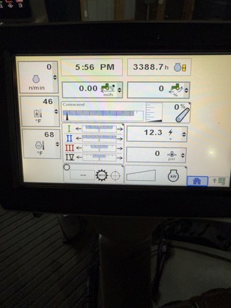 2012 John Deere 8235R - Photo24