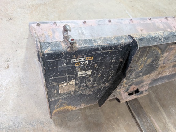 2021 John Deere 324G - Photo9