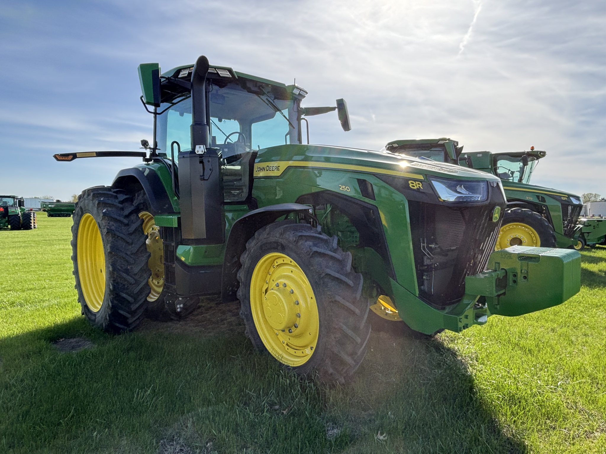  2025 John Deere 8R 250 at Heritage Tractor in Lacon, IL