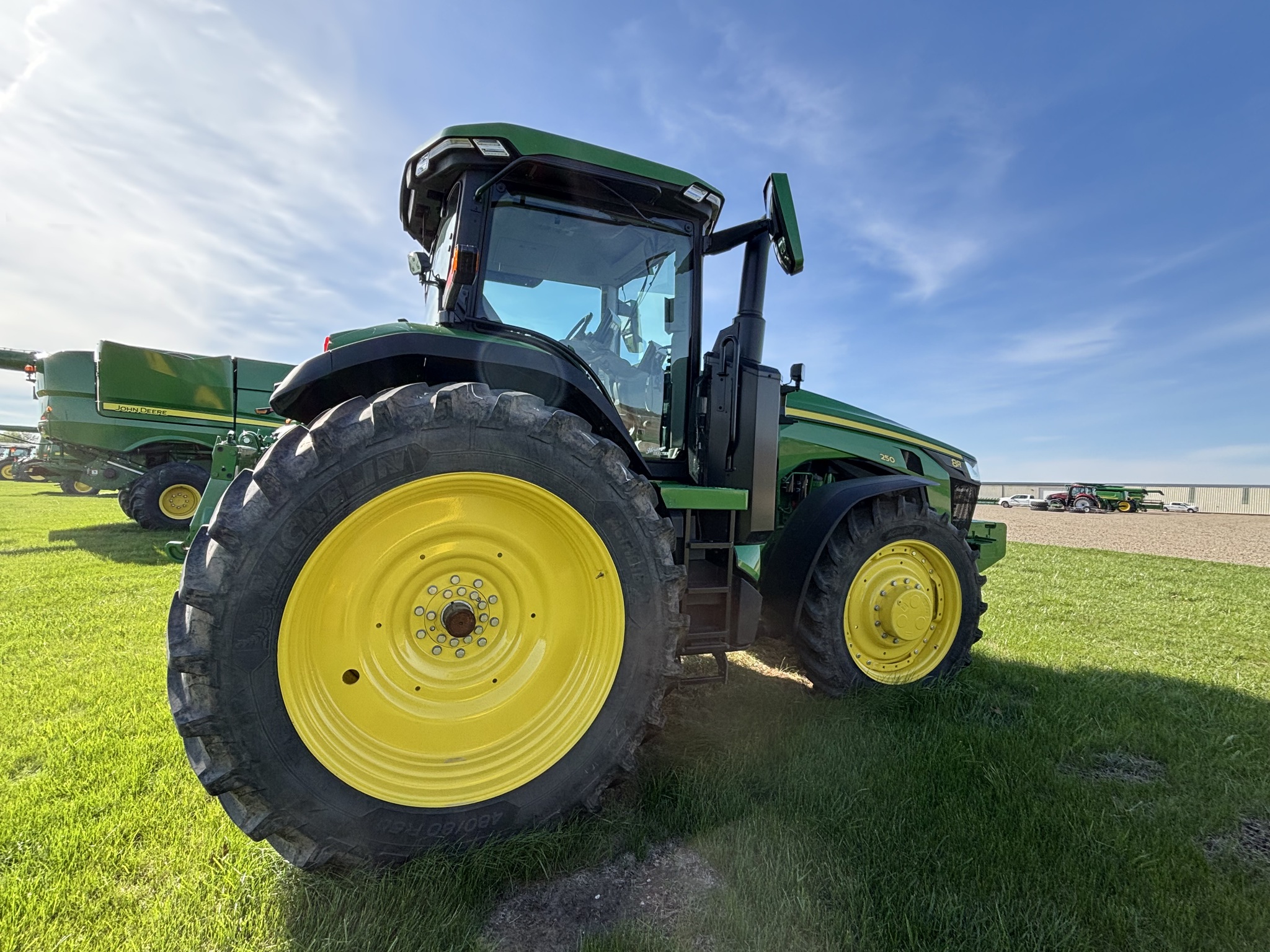  2025 John Deere 8R 250 at Heritage Tractor in Lacon, IL