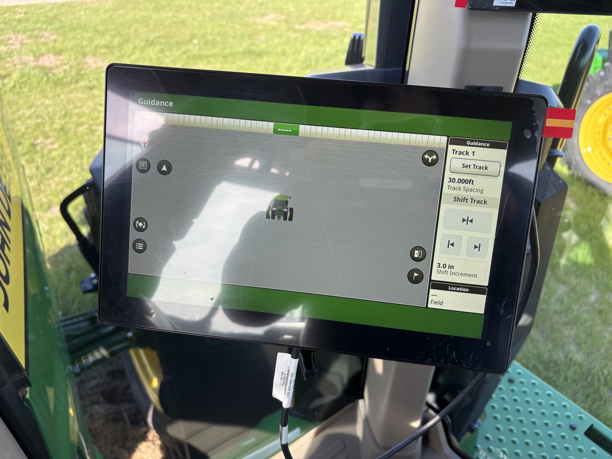  2025 John Deere 8R 250 at Heritage Tractor in Lacon, IL