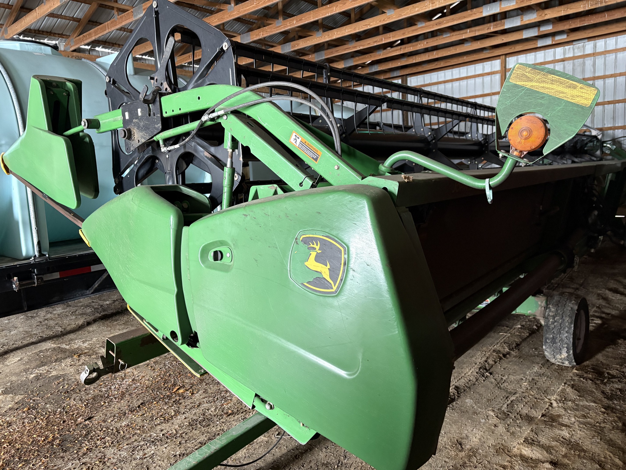 2011 John Deere 635F Image 2