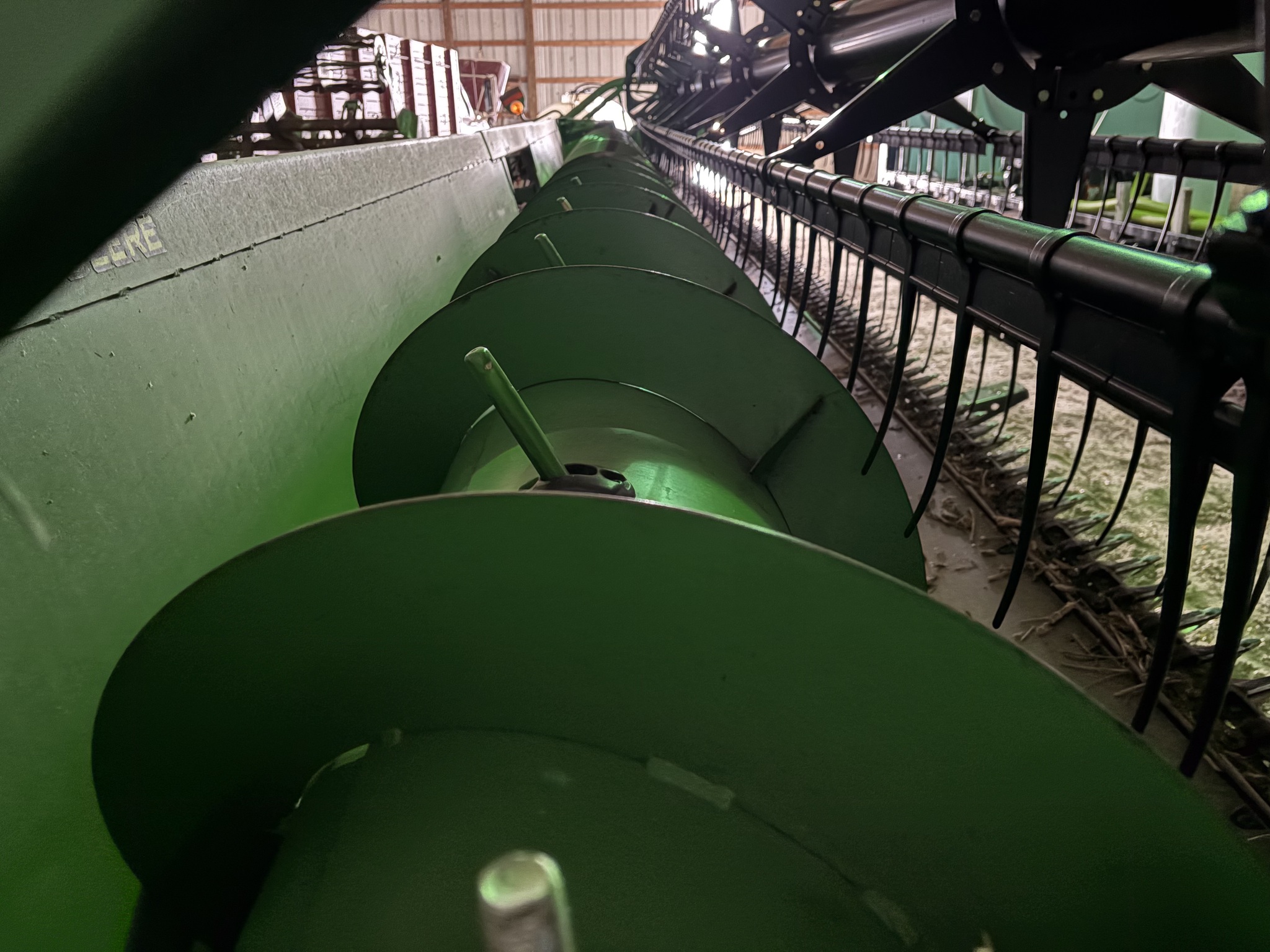 2011 John Deere 635F Image 7