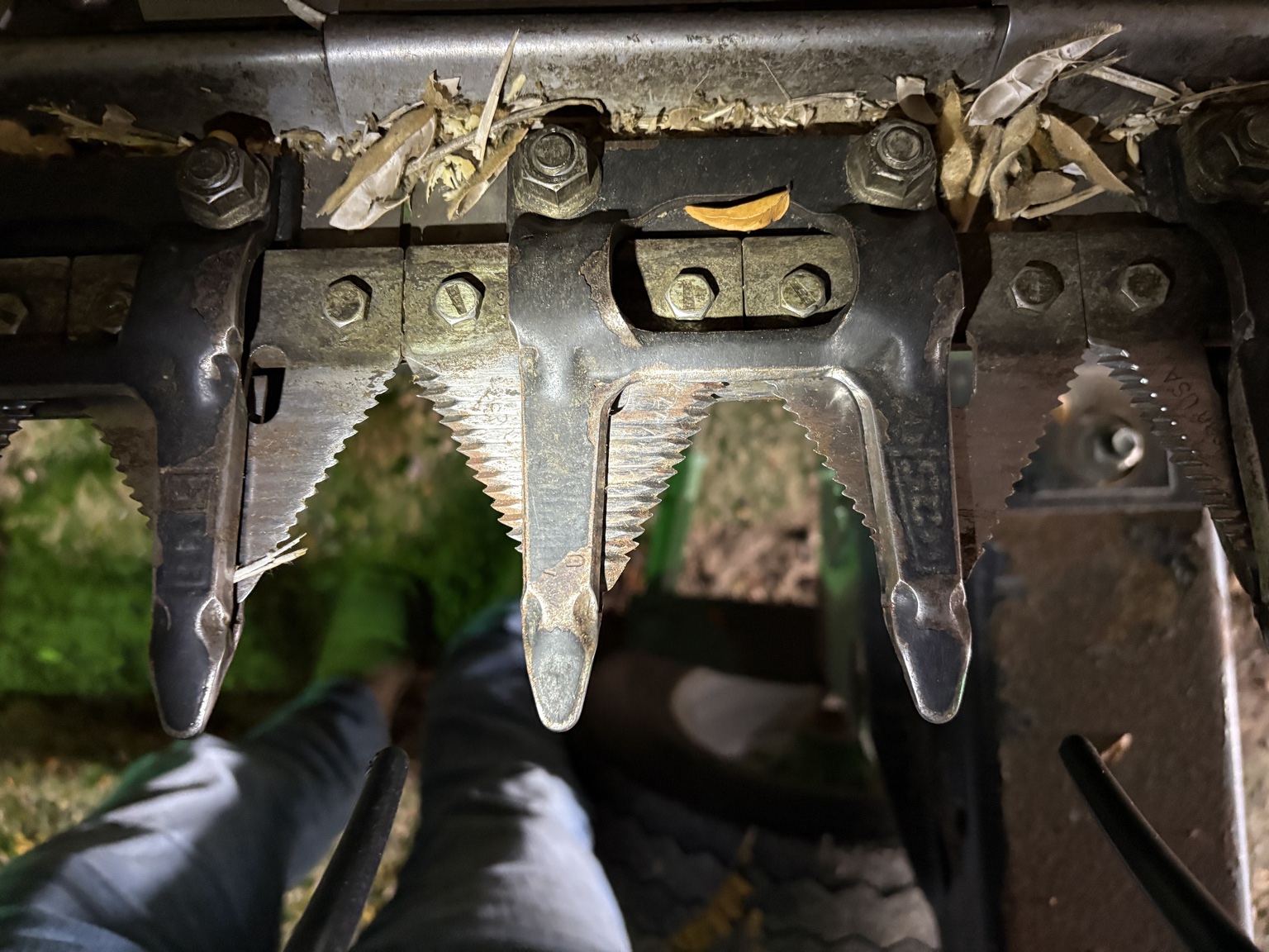 2011 John Deere 635F Image 15