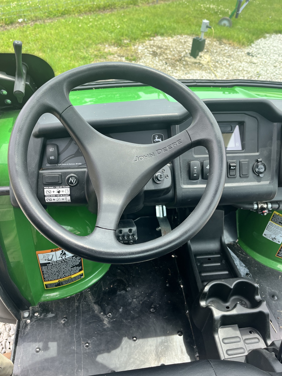 2024 John Deere 615 Image 9