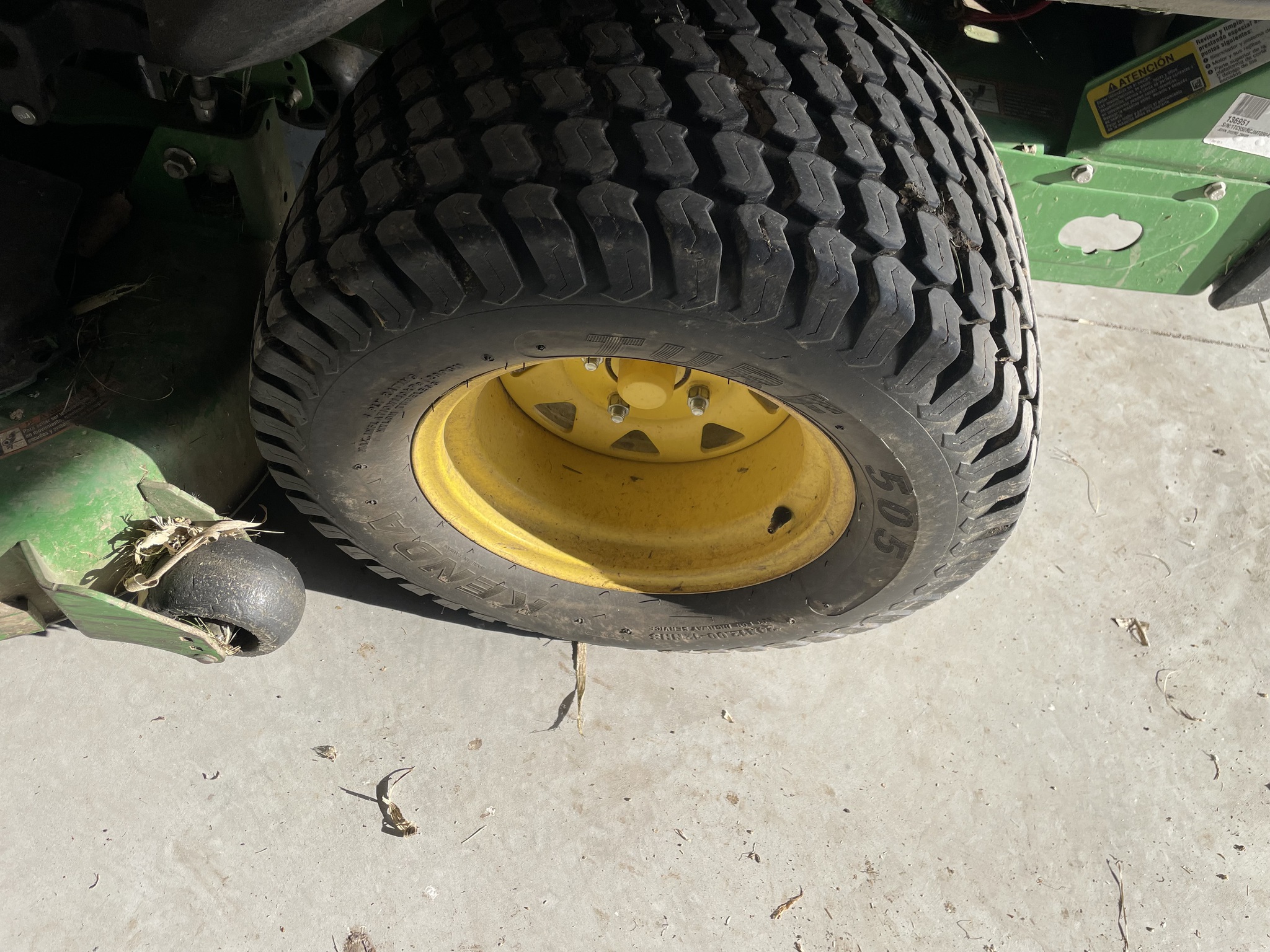  2021 John Deere Z950R at Heritage Tractor in Geneseo, IL