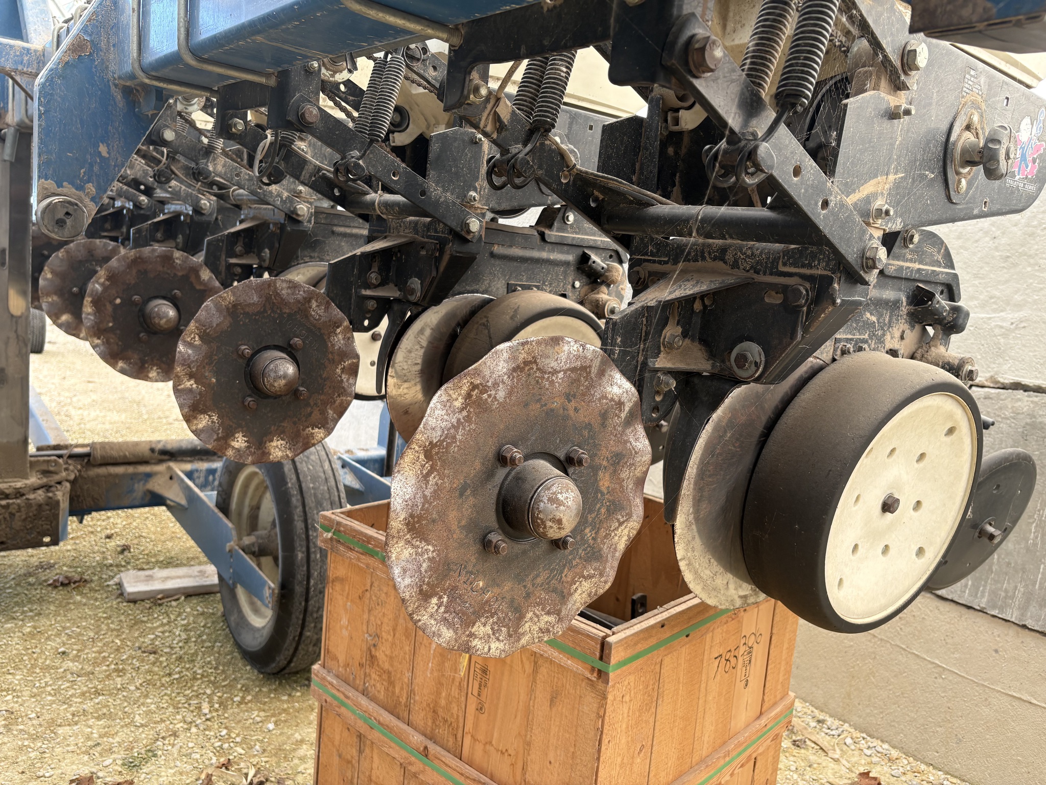  2001 Kinze 3500 at Heritage Tractor in Carthage, IL