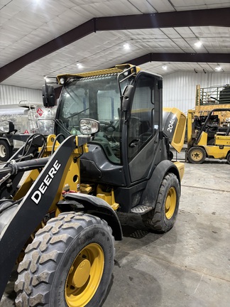  John Deere 204L