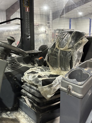 2022 John Deere 204L - Photo7