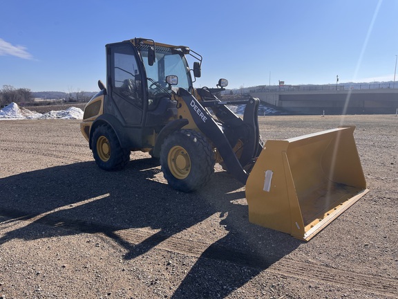 2022 John Deere 204L - Photo3