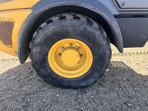 2022 John Deere 204L - Photo15