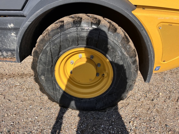 2022 John Deere 204L - Photo18