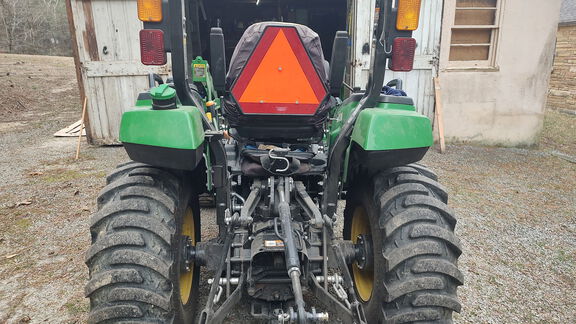 2022 John Deere 2032R