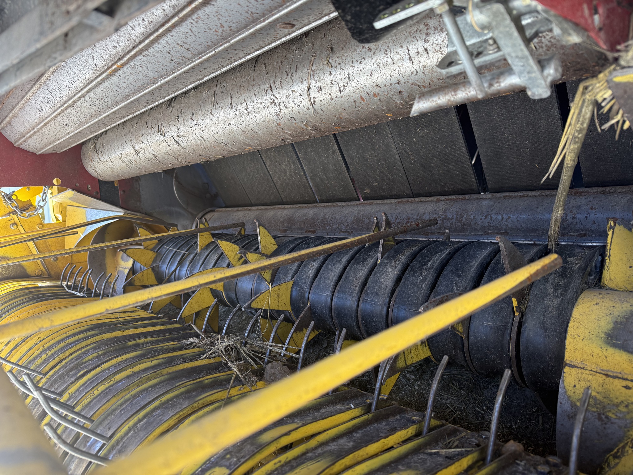  2020 New Holland Rollbelt 560 at Heritage Tractor in Nevada, MO
