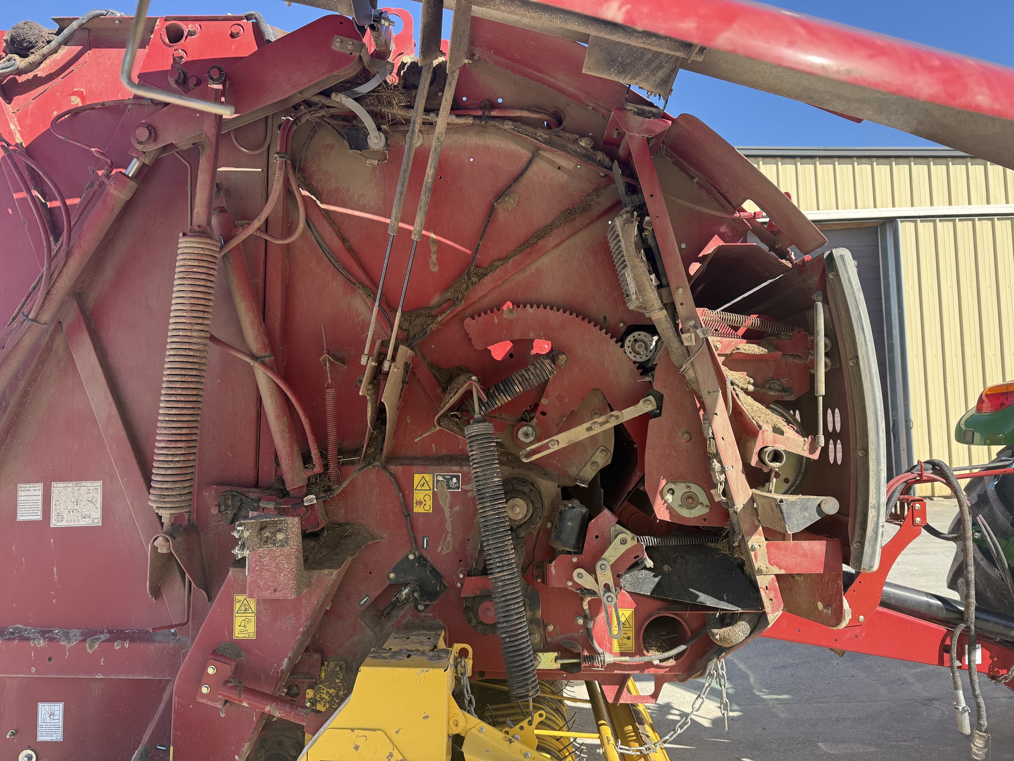  2020 New Holland Rollbelt 560 at Heritage Tractor in Nevada, MO