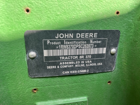 2025 John Deere 8R 370 - Photo40