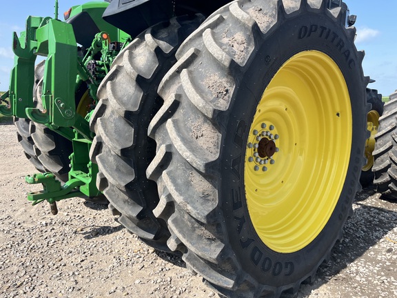 2025 John Deere 8R 370 - Photo17