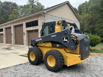 2023 John Deere 330G