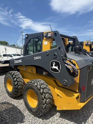 2023 John Deere 330G