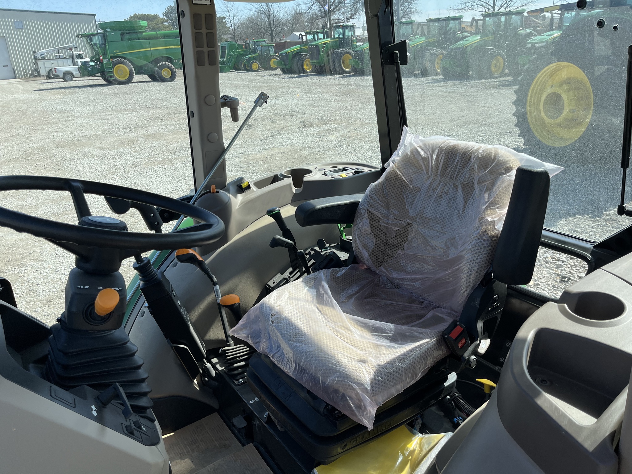  2024 John Deere 5075E at Heritage Tractor in Seneca, KS