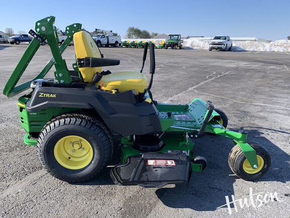 Photo of 2025 John Deere Z515E