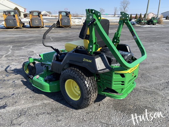 Photo of 2025 John Deere Z515E