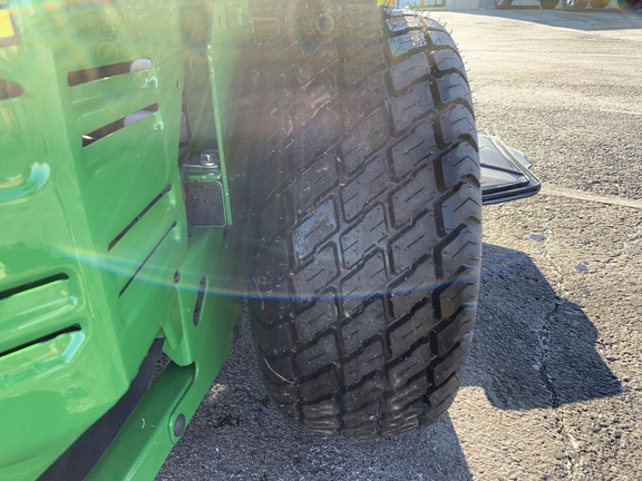 Photo of 2025 John Deere Z515E