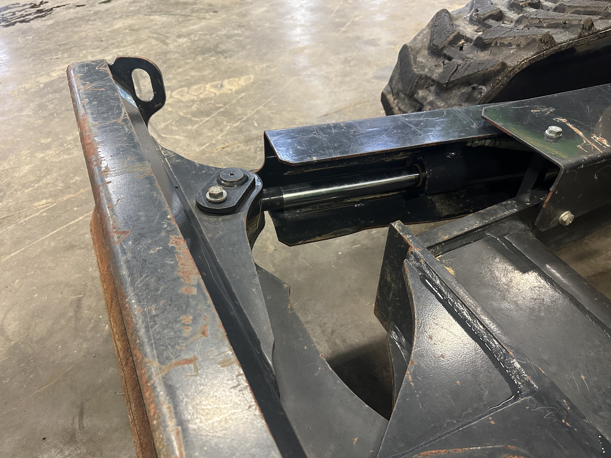 2022 John Deere 35G Image 23