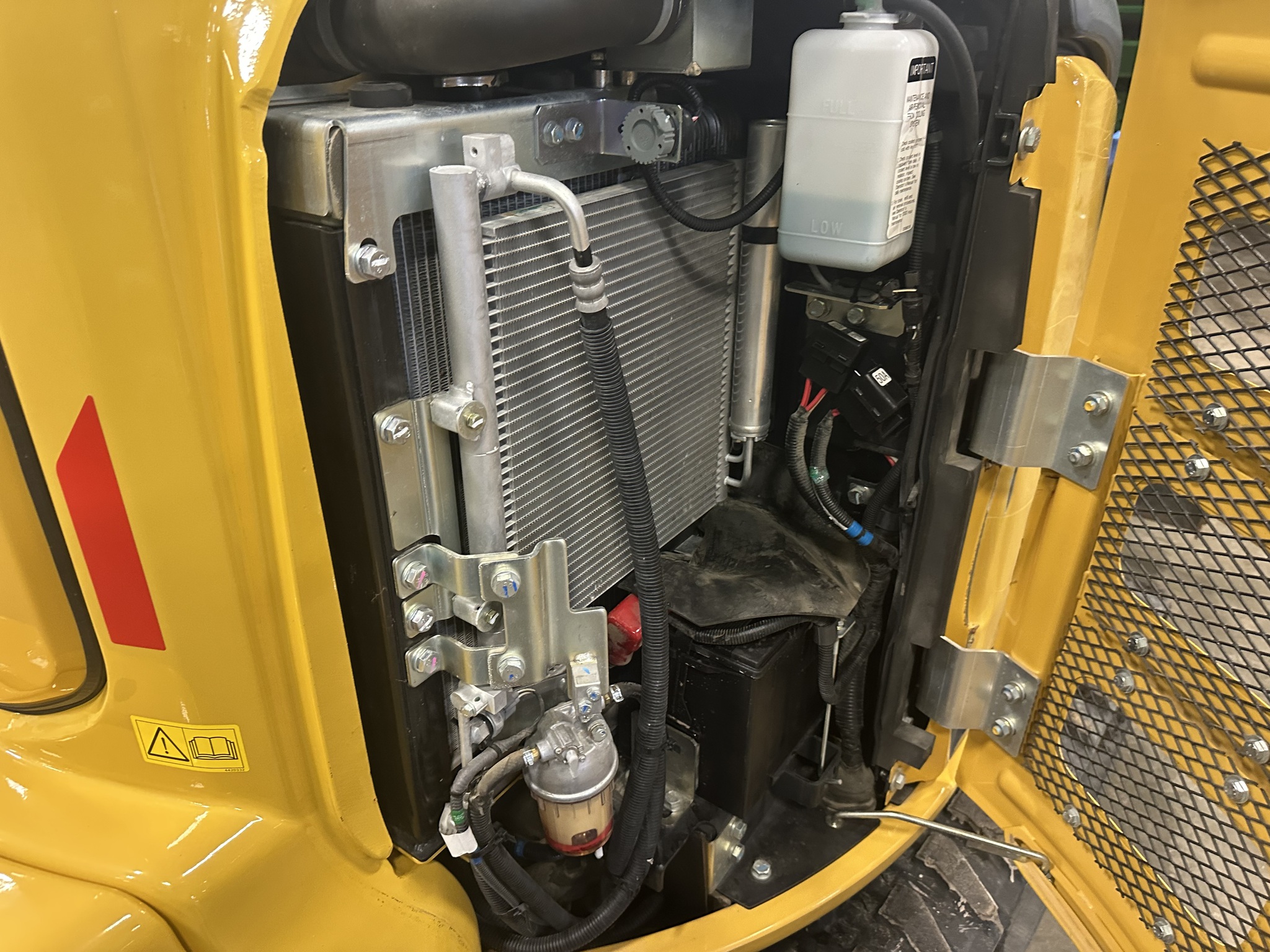 2022 John Deere 35G Image 20