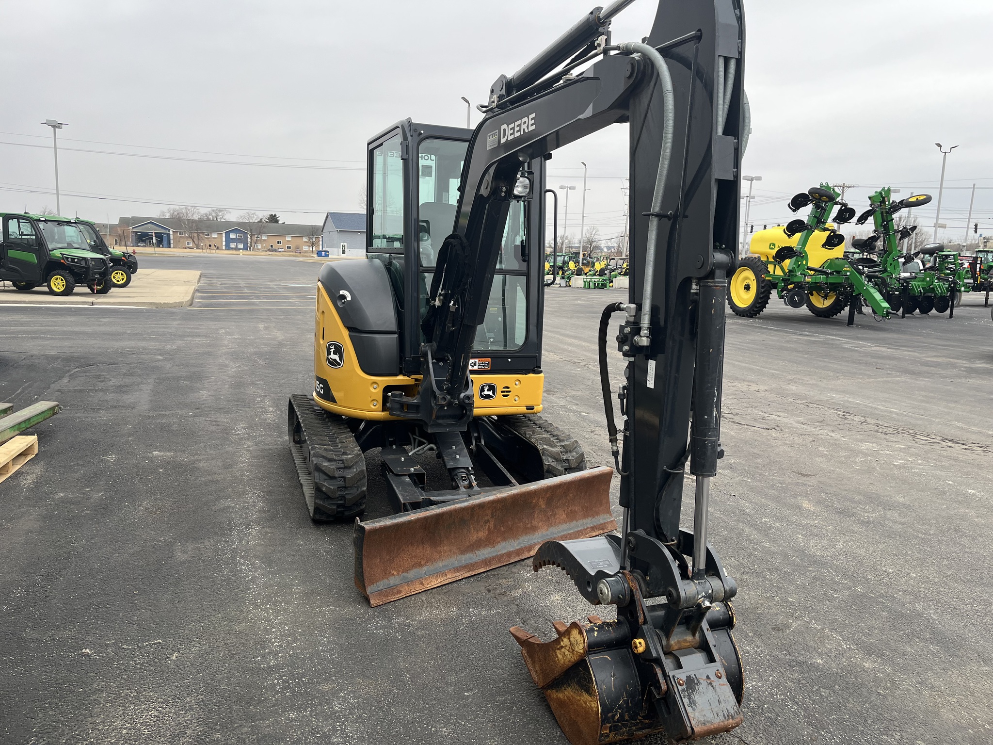 2022 John Deere 35G Image 5