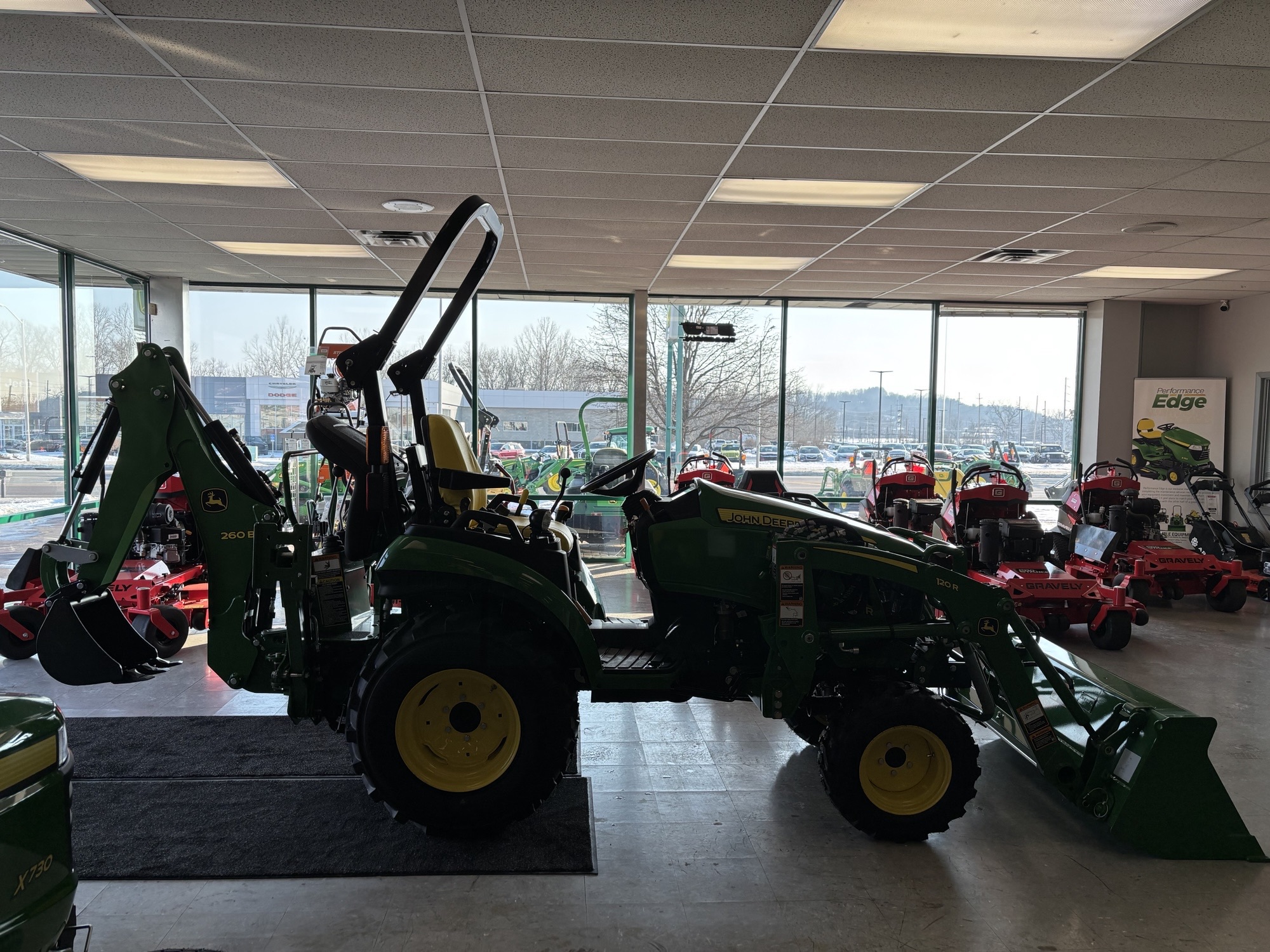 New In-Stock 2024 John Deere 2025R Compact Utility Tractors at Koenig Equipment in Lebanon, OH - PhotoXL6