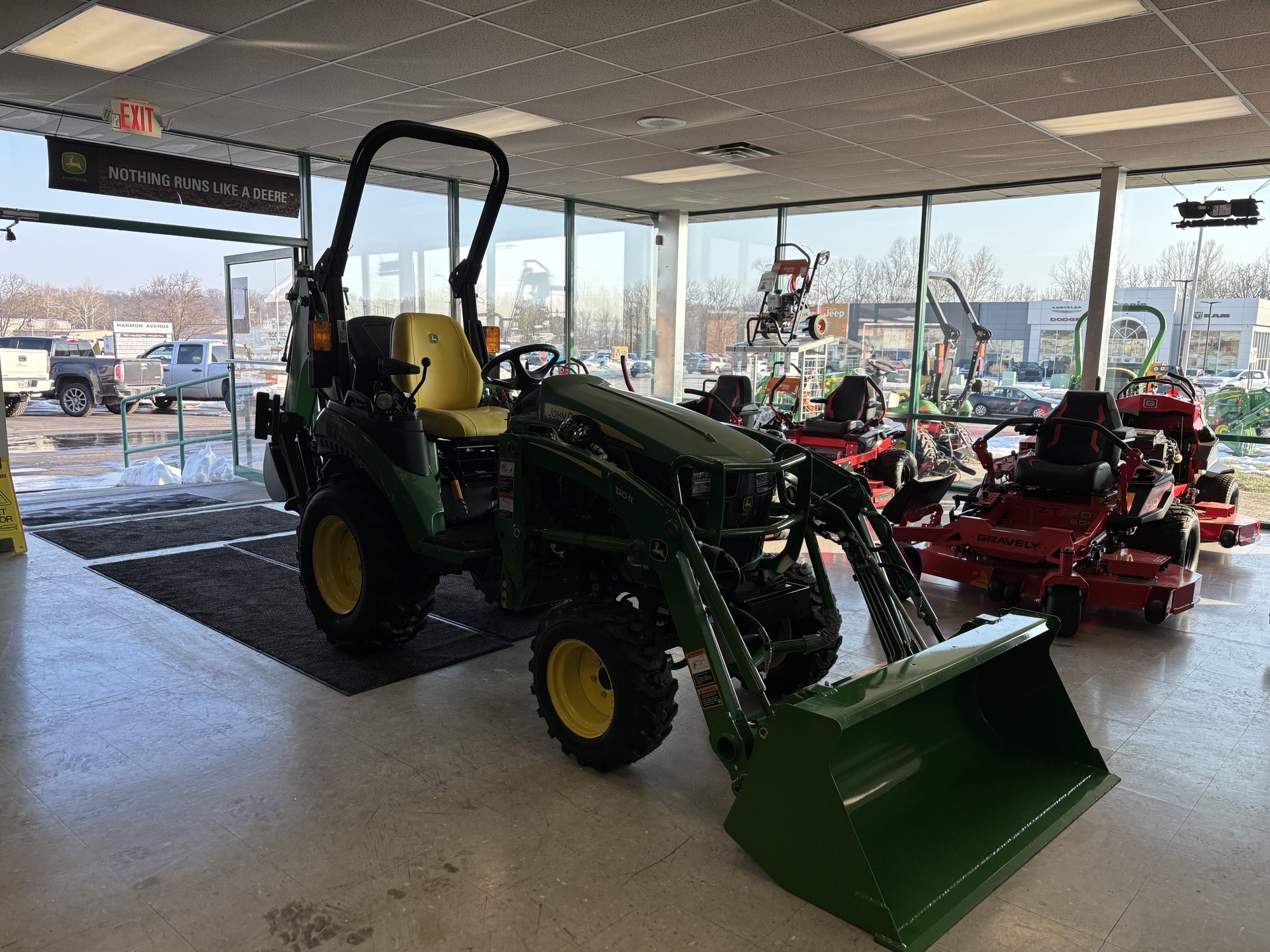 New In-Stock 2024 John Deere 2025R Compact Utility Tractors at Koenig Equipment in Lebanon, OH - PhotoXL7