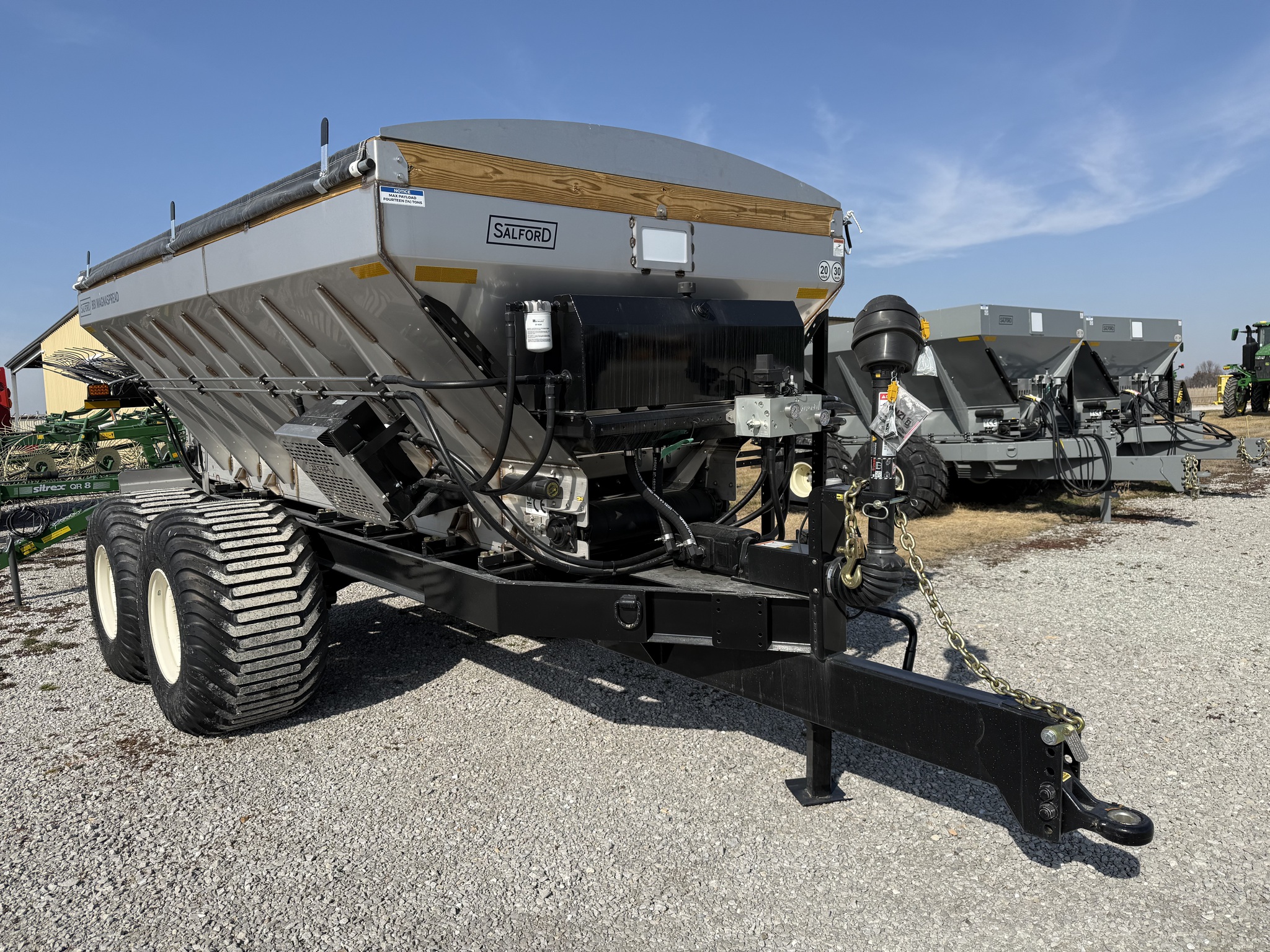  2025 BBI 16' MAGNASPREAD PT at Heritage Tractor in Nevada, MO