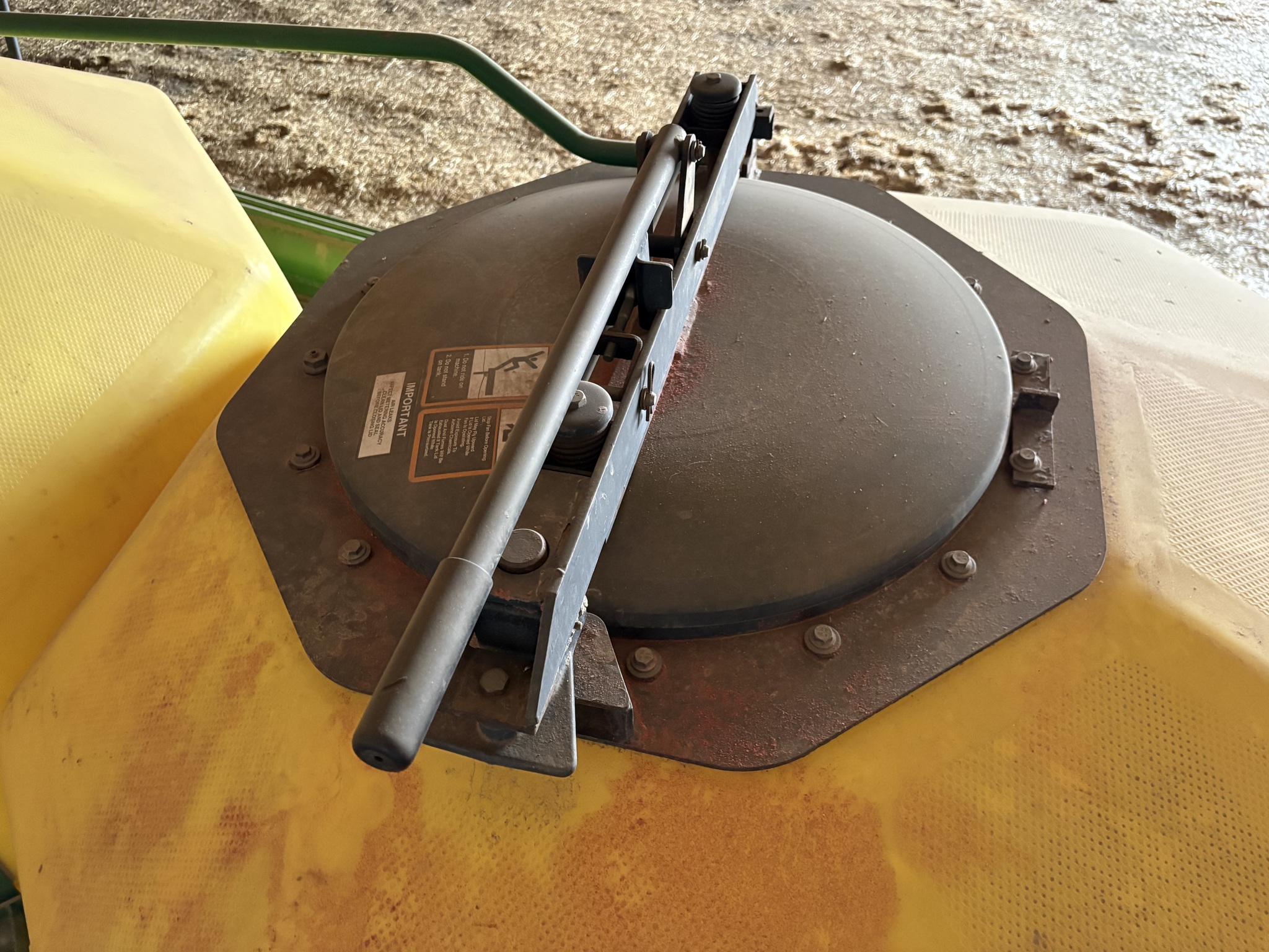 1998 John Deere 1900 Image 9