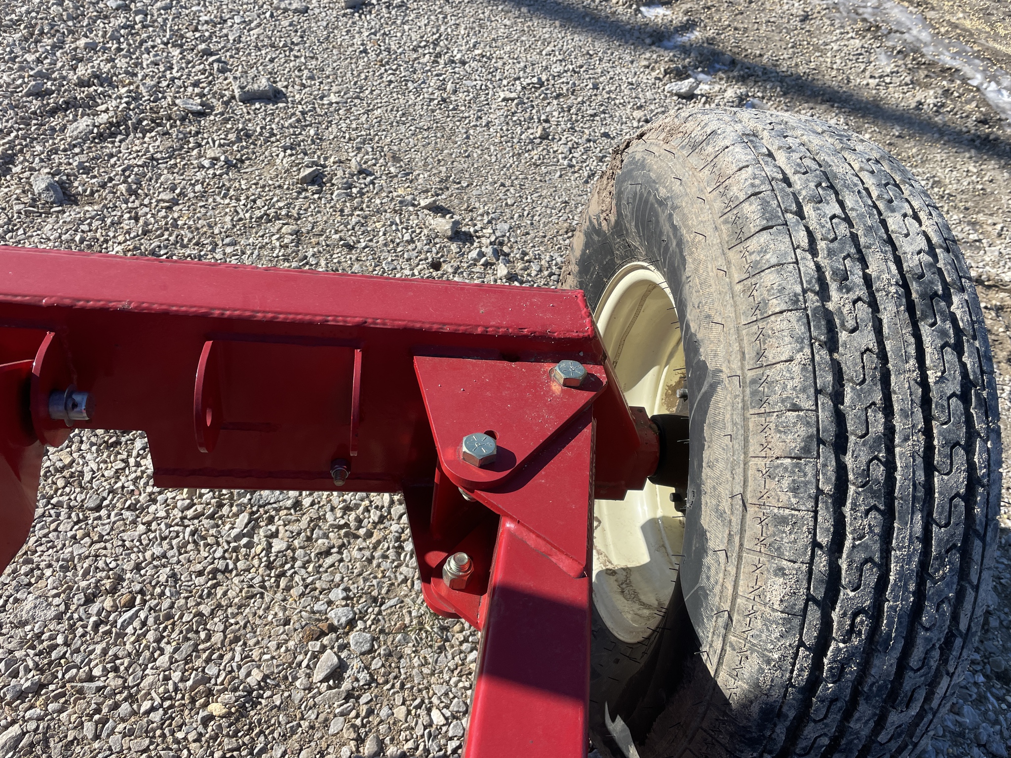 2019 Hutchinson Mayrath 10x63 Image 11