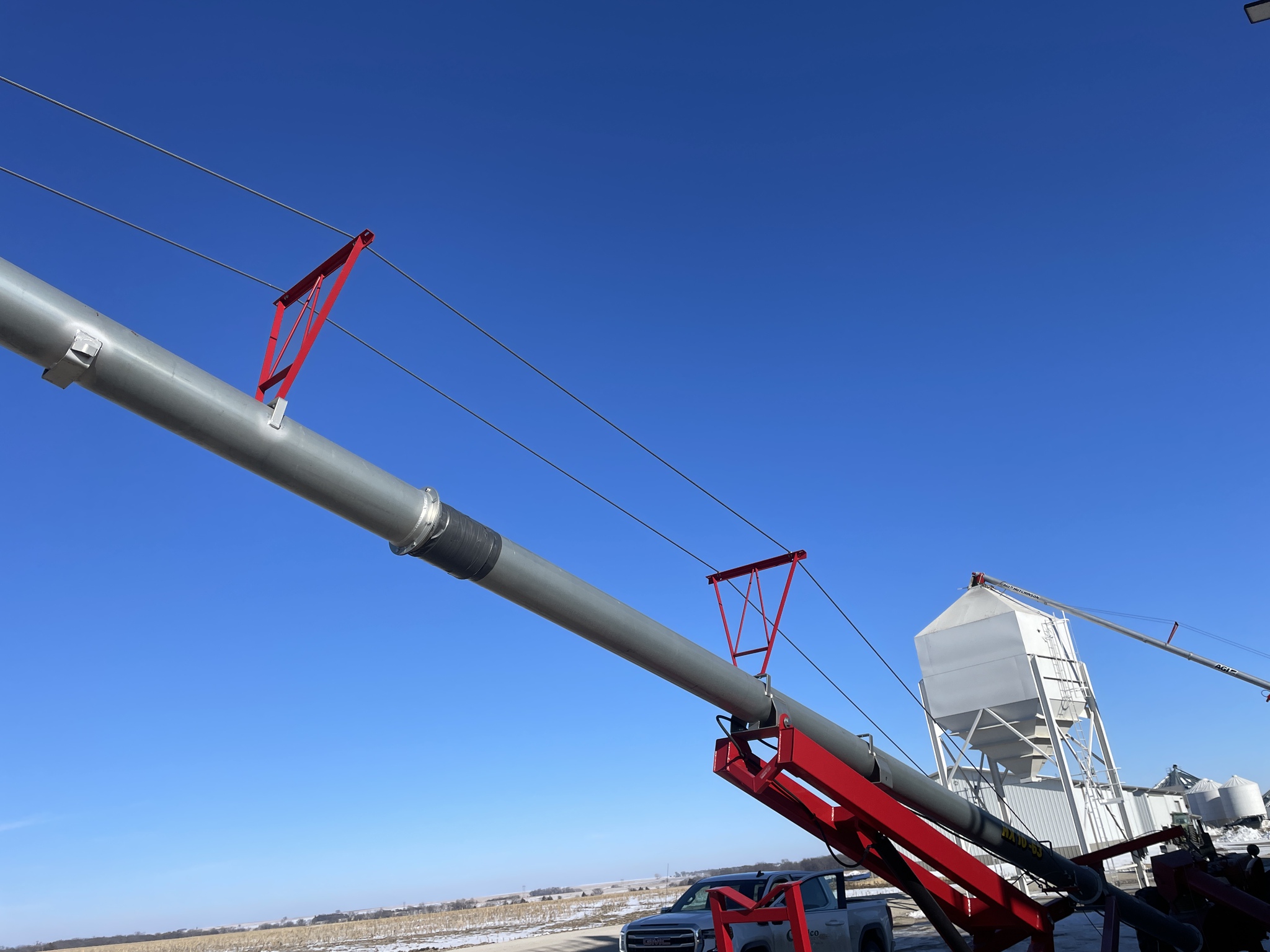 2019 Hutchinson Mayrath 10x63 Image 3