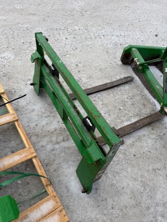 2022 John-Deere AP11F