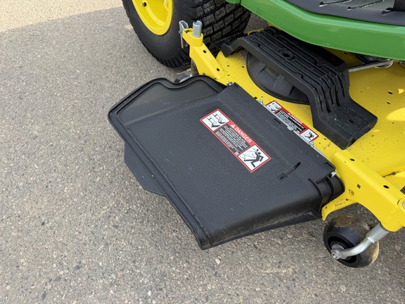 2022 John Deere X730 - Photo18