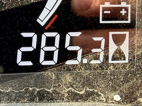 2022 John Deere X730 - Photo23