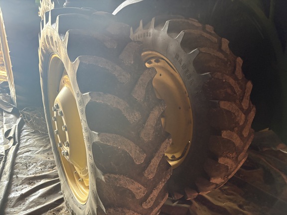 Photo of 2016 John Deere 8270R