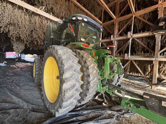 Photo of 2016 John Deere 8270R
