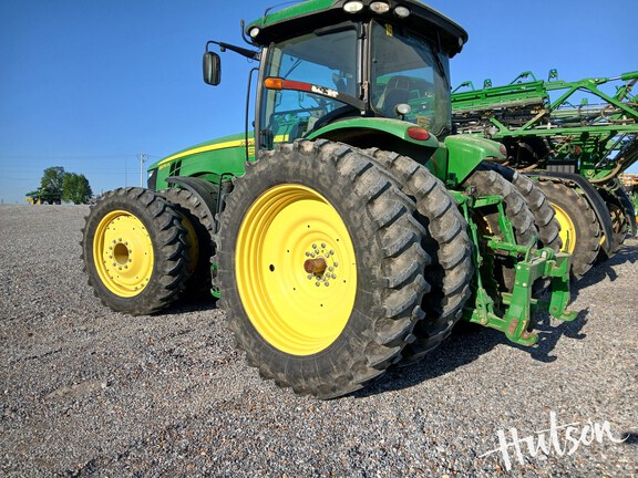Photo of 2016 John Deere 8270R
